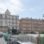 Bordighera, scarico merci in via Vittorio Emanuele II: scatta il divieto di sosta