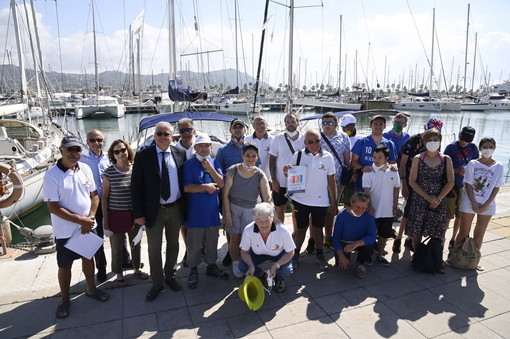 Handarpermare: con l'estate via al primo corso di avvicinamento alla vela i non vedenti