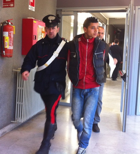 Sanremo: prosegue l'offensiva dei Carabinieri contro lo spaccio di droga, arrestato un tunisino