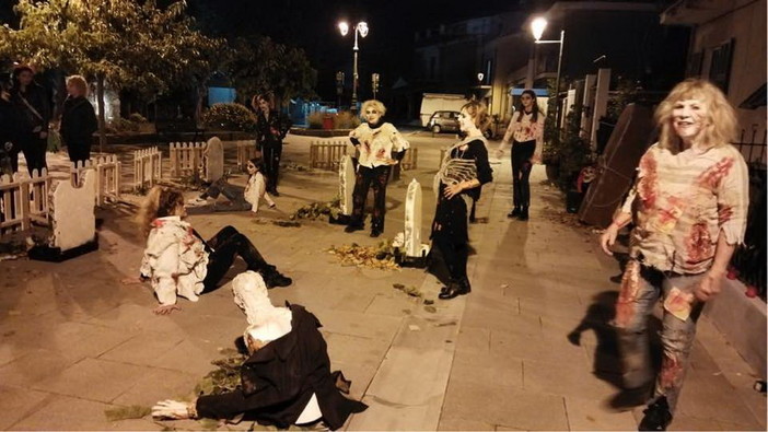 Pompeiana: grande successo e divertimento per la festa di Halloween, ricavato in beneficenza (Foto)