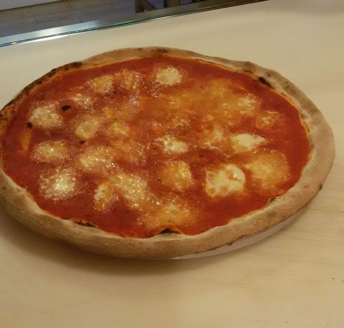 Dalla prossima settimana Habanero di Sanremo accenderà i forni per le pizze anche a pranzo