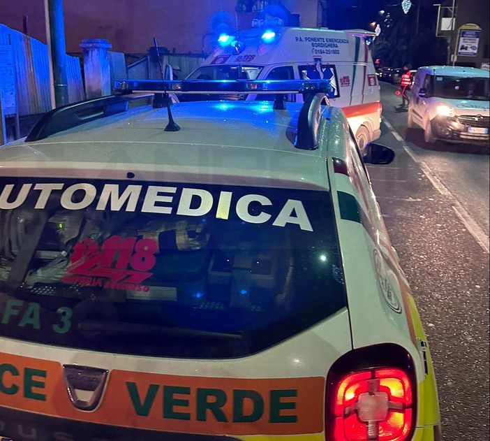 Bordighera, 90enne francese investita da un furgone sull'Aurelia, trasportata in ospedale in codice giallo