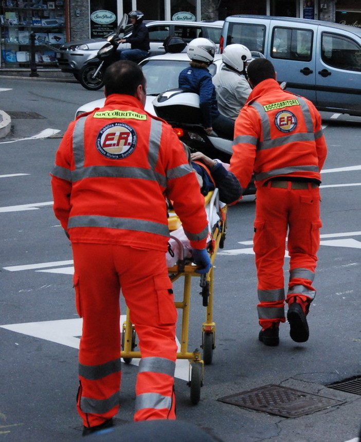 Sanremo: donna anziana investita all'incrocio tra via Pietro Agosti e via Caduti del Lavoro