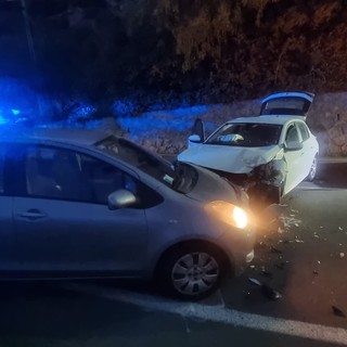 Bordighera, scontro tra auto: mobilitazione di soccorsi in via Madonna della Ruota (Foto)