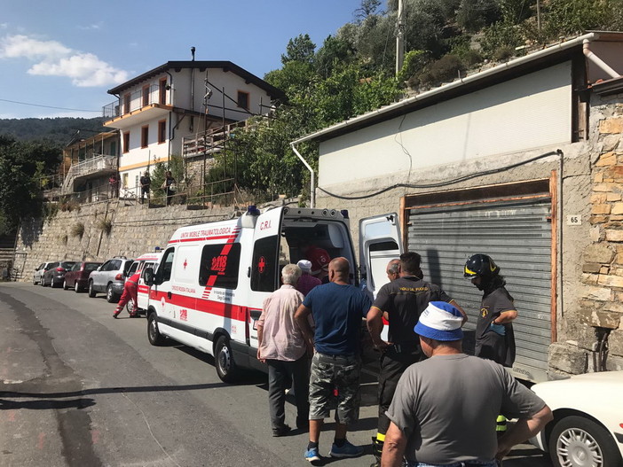 I soccorsi a Verezzo dopo la caduta