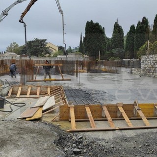 Sanremo: iniziata la gettata per le fondazioni del nuovo tempio crematorio di valle Armea (Foto)