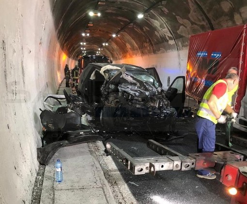 Incidente mortale di ieri notte sulla A10: si è costituito il conducente romeno fuggito subito dopo