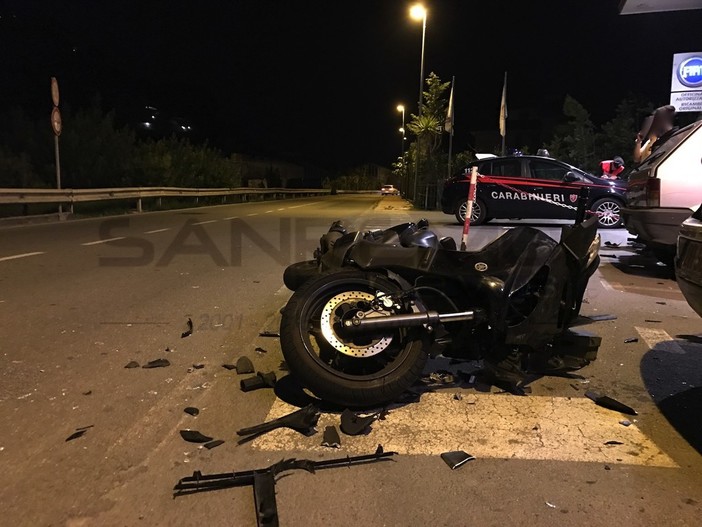 Camporosso: incidente in via Braie, uomo ferito nello scontro tra un'auto e uno scooter (foto)