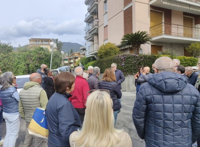 Sopralluogo di Gianni Rolando in via Vallarino,“problema da risolvere con alta priorità”