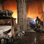 Incendio alla 'Marr' di Taggia, il sindaco Conio: “C'è grande timore, sono preoccupato”