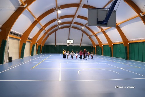 Vallecrosia: temperature polari all'interno della palestra-tensostruttura, la scuola rinuncia all'attività motoria