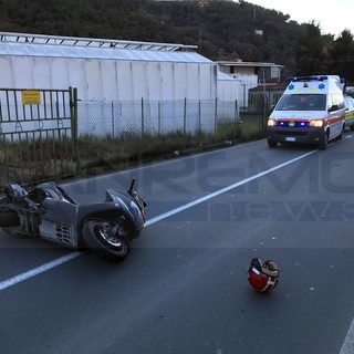 Camporosso: cade con lo scooter in via Braie, mobilitazione di soccorsi per un motociclista 37enne, interviene l'elicottero (Foto e Video)