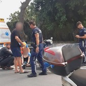 Sanremo: scontro auto-moto alla rotonda di Valle Armea, due feriti lievi portati in ospedale (Foto)