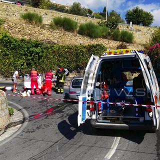 Sanremo: incidente in via Val d'Olivi, è morta la 76enne rimasta incastrata tra le lamiere dell'auto (Foto e Video)