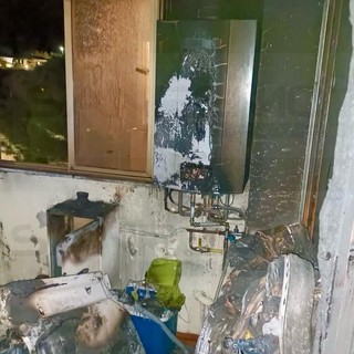 Riva Ligure: corto circuito ad una lavatrice, prende fuoco un appartamento e 60enne sfollato (Foto)