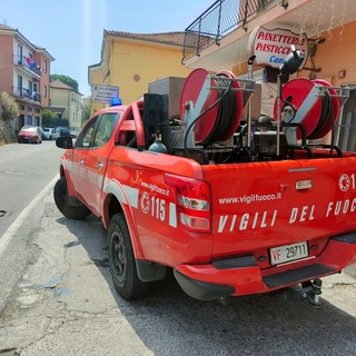 Imperia: minaccia di gettarsi dalla finestra di casa a Costa D'Oneglia, uomo salvato da Vvf e 118