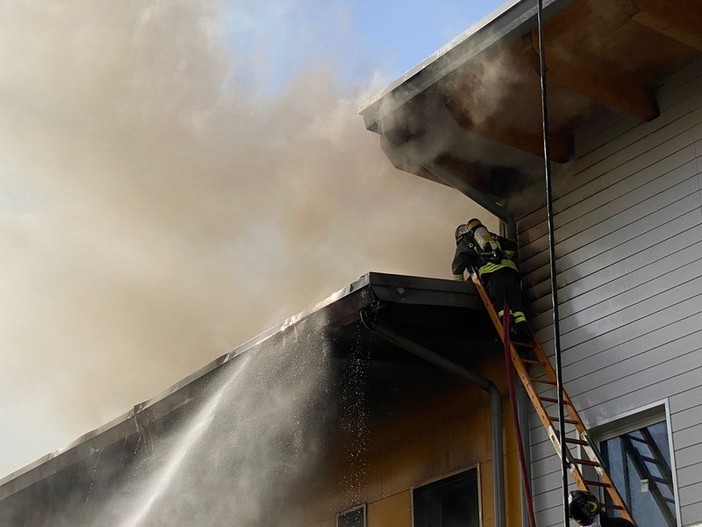 Incendio alla nuova scuola di via Napoli a Bordighera, Laganà: &quot;Serve oltre un milione di euro per i lavori&quot;