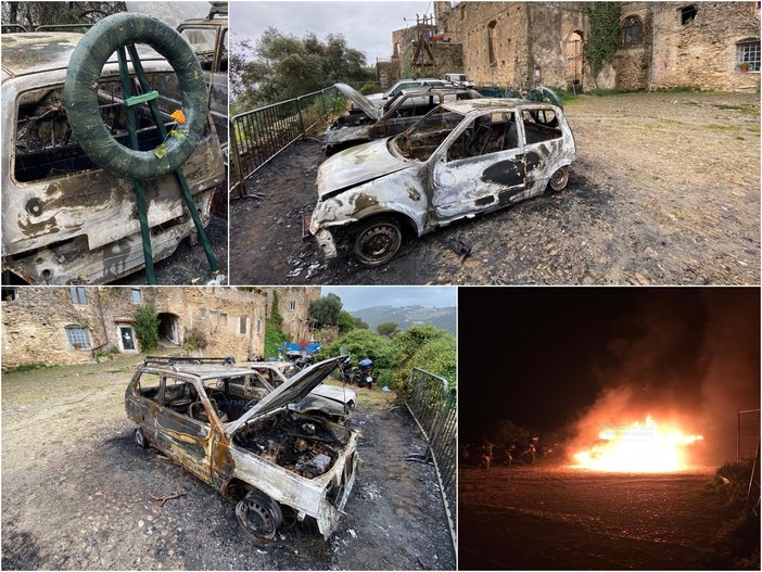 Le due auto incendiate a Bussana Vecchia (foto Stefano Michero)