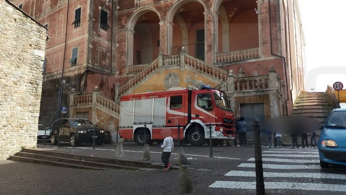 Nuove attrezzature antincendio a Ventimiglia: maggiore sicurezza nel centro storico della città di confine