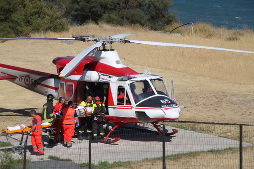 Imperia: neonato di sole 26 settimane trasportato in elicottero dai Vigili del Fuoco verso il Gaslini