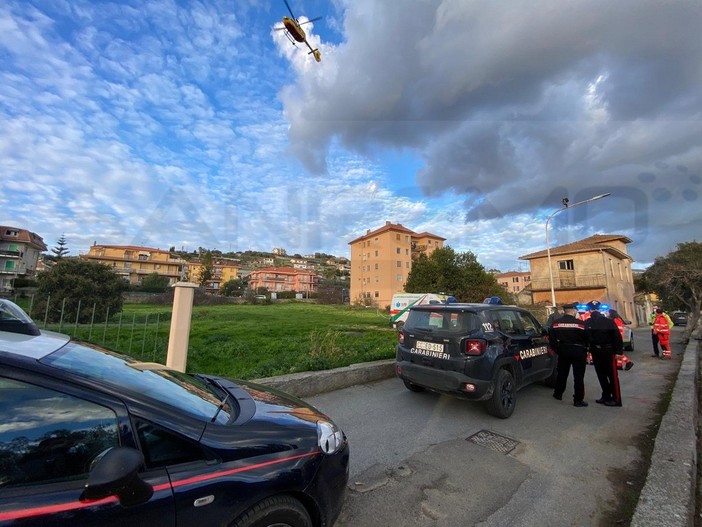 Santo Stefano al Mare: 90enne investita sulla pista ciclabile, trasportata in elicottero al Santa Corona (Foto)