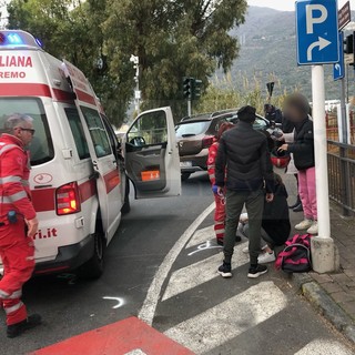 Taggia: incidente tra uno scooter e un'auto, lievemente ferita la conducente del mezzo a due ruote (Foto)