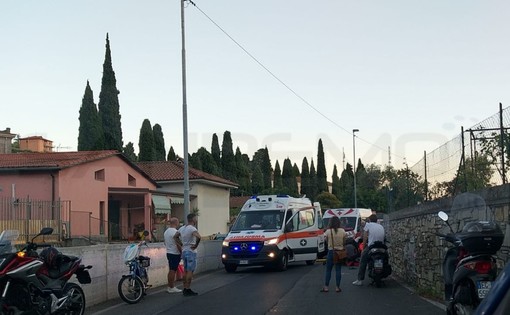 Imperia: scontro tra due scooter in via Musso, 50 enne in gravi condizioni al Santa Corona (Foto)