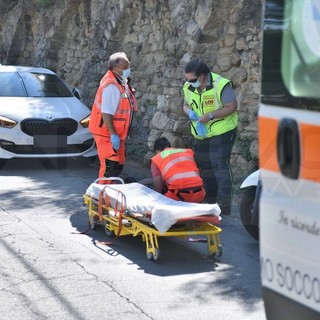 Sanremo: investito da un camion 'pirata' in strada Sen. Marsaglia, uomo portato in ospedale (Foto)