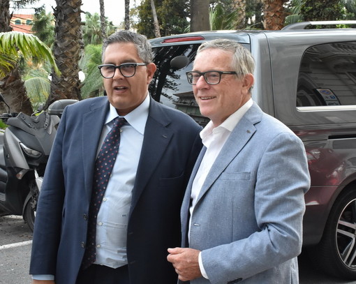 Gianni Rolando, candidato sindaco del centrodestra, con il presidente di Regione Liguria, Giovanni Toti