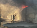 Ventimiglia: incendio sul Roya, completamente distrutto un deposito nella zona di Peglia (Foto)