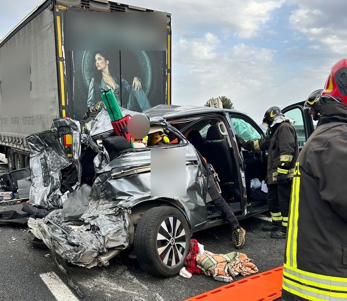 Incidente mortale di lunedì sulla A10: indagini della Stradale, emerge una nuova dinamica dell'accaduto