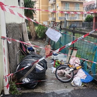 Ventimiglia: incendio in un appartamento di via Asse, intervento dei vigili del fuoco e occupanti intossicati (Foto)