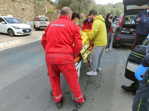 Imperia: tamponamento in via Dolcedo, due feriti in modo lieve portati in ospedale (Foto)