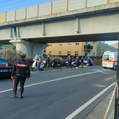 Imperia, scontro auto scooter in Caramagna: giovane ferita a una gamba, in codice giallo all'ospedale (Foto)