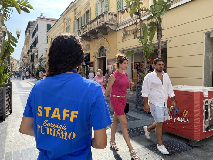 Sanremo: l'Infopoint di via Matteotti raddoppia, visto il grande afflusso aprirà anche al mattino