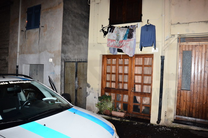 Sanremo: principio d'incendio in un'abitazione di frazione Bussana, intervento dei Vigili del Fuoco e Polizia Locale