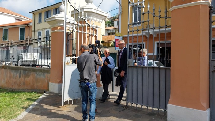 Inelleggibilità di Scajola, iniziata l'udienza in tribunale a Imperia (Foto e Video)