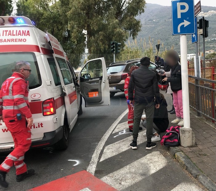 Taggia: incidente tra uno scooter e un'auto, lievemente ferita la conducente del mezzo a due ruote (Foto)