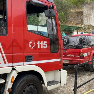 Sanremo: crolla un muretto in via Ludovico Ariosto, intervento dei Vigili del Fuoco e della Municipale