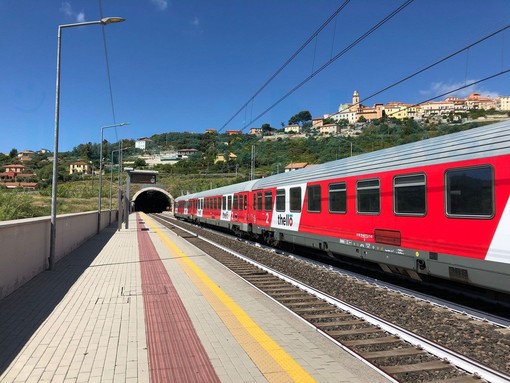 Bollino rosso dal caldo anche per i ferrovieri: la Cgil &quot;Dipendenti lavorano a temperature impossibili&quot;