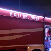 Vasto incendio di sterpaglie tra Nava e San Bernardo di Mendatica: vigili del fuoco in azione