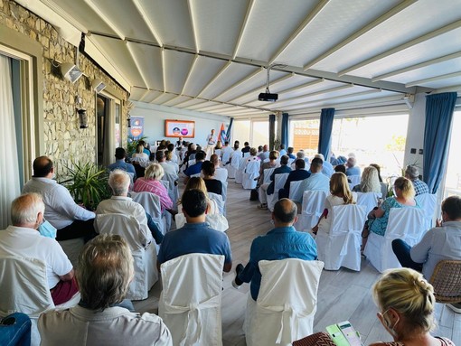 Riunione provinciale di ‘Cambiamo con Toti’: “Incontro partecipato per parlare del futuro del movimento che rappresenta la casa dei moderati”