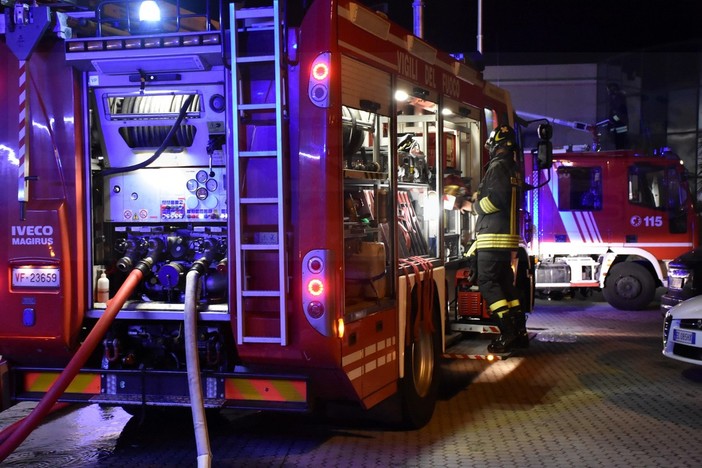 Ventimiglia: incendio in uno scantinato, palazzina evacuata in via San Secondo