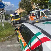 Ventimiglia: con lo scooter contro un furgone a Roverino, marito e moglie portati in ospedale (Foto)