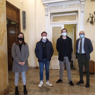 Imperia: gli studenti incontrano il Presidente della Provincia &quot;Riunione propositiva, interverremo su bus, orari e questione abbonamenti&quot; (Video)