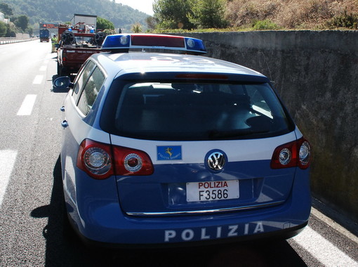 Sanremo: due albanesi arrestati dalla Polizia sull'Aurelia Bis, avevano in macchina un kg. di Marijuana