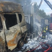 Imperia: Tir a fuoco sulla A10, autostrada riaperta ma ancora lunghe code