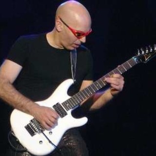 Sanremo: domani sera in piazza San Siro il concerto dei 'Satellit's - Joe Satriani Tribute Band'