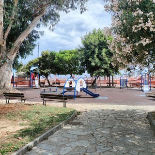 Chiuso il parco Sud Est di Sanremo per lavori, genitori e gestori di attività: &quot;Una follia farli in estate&quot; (Foto)