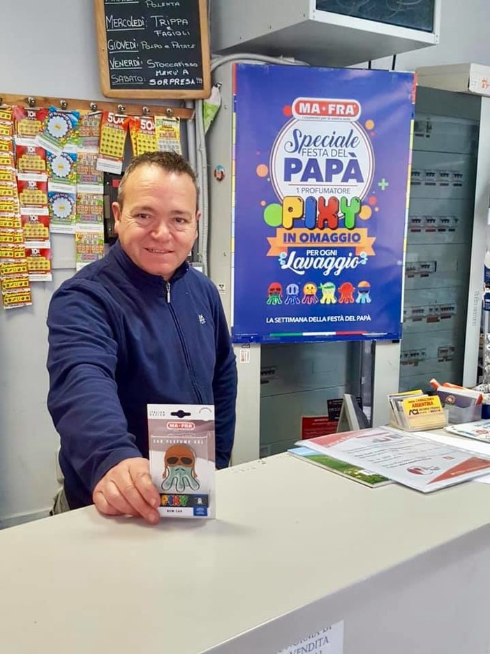 Tanti auguri, papà: solo per oggi a &quot;Le Periane&quot; ad ogni lavaggio un deodorante per autovetture in omaggio